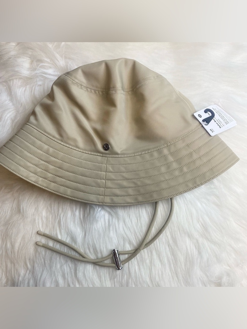 Lululemon Nylon Bucket Hat S/M TRNH New